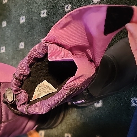 Tundra purple and black winter boots size 11.. - Picture 7 of 11